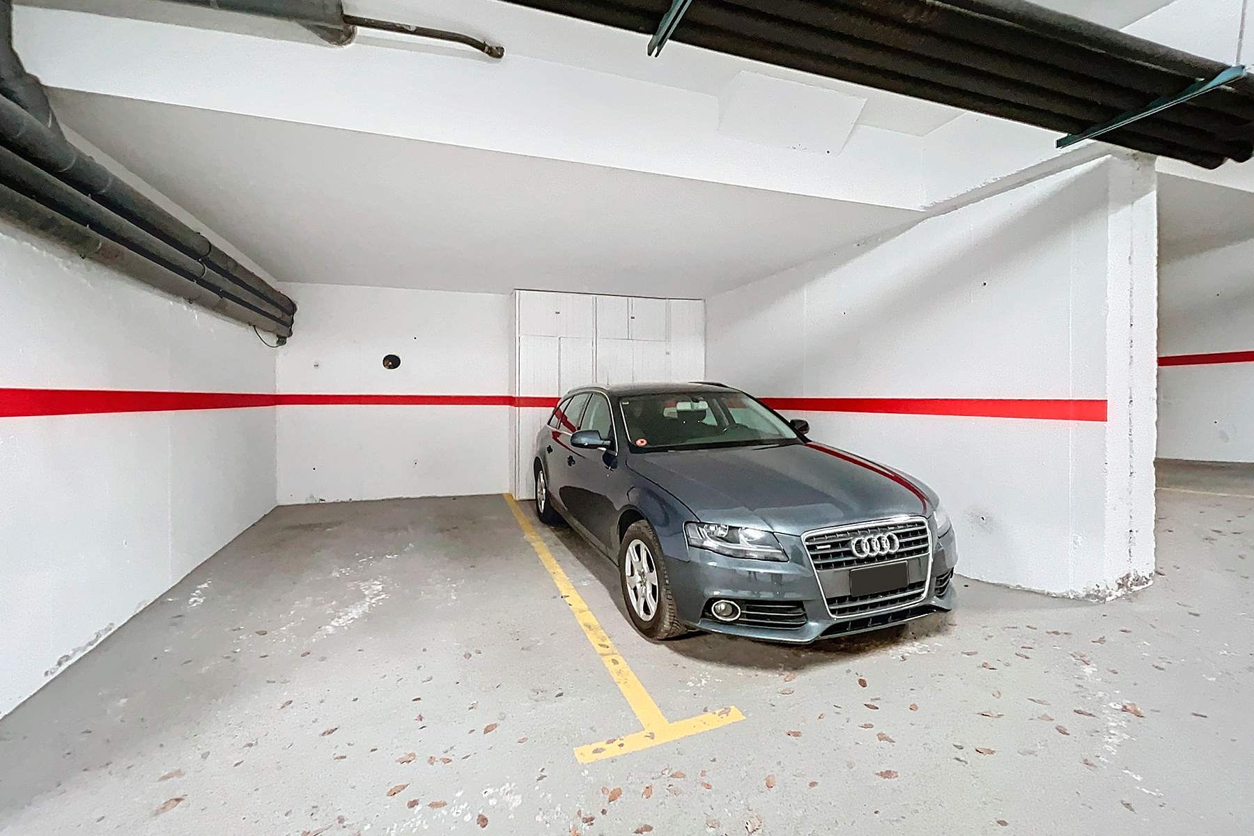 Presentem un encantador dúplex de 105 m² situat 