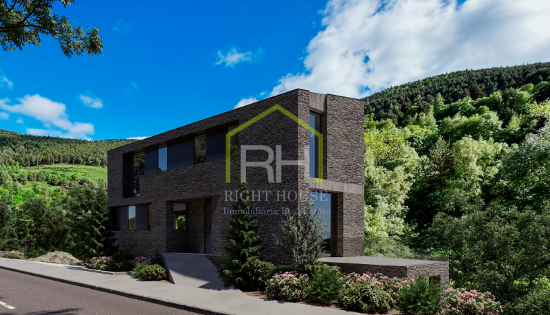 Terreny amb permisos per al xalet dels teus somnis 