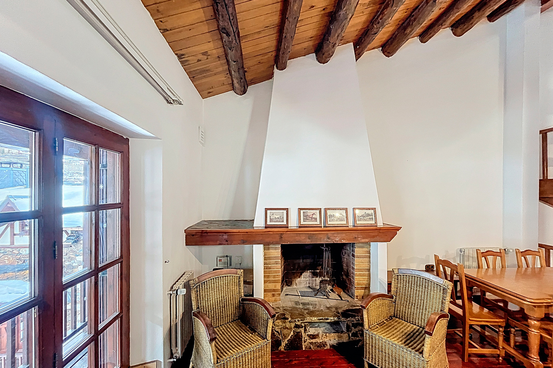 A la parròquia d'Arinsal, en una privilegiada zo