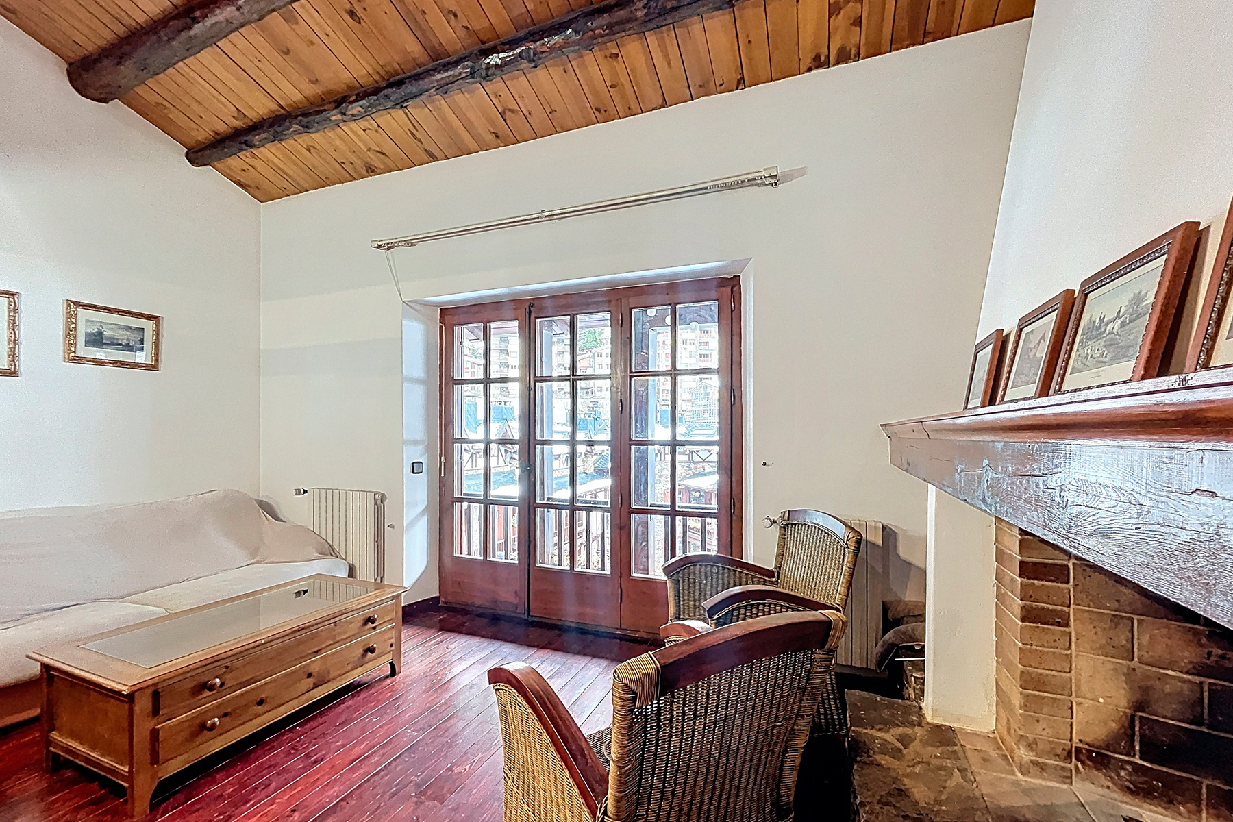 A la parròquia d'Arinsal, en una privilegiada zo