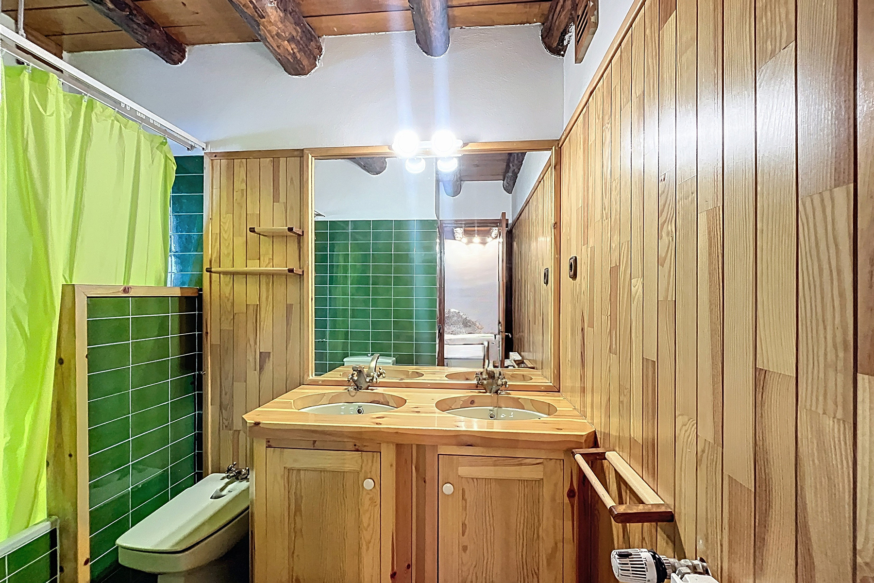 A la parròquia d'Arinsal, en una privilegiada zo