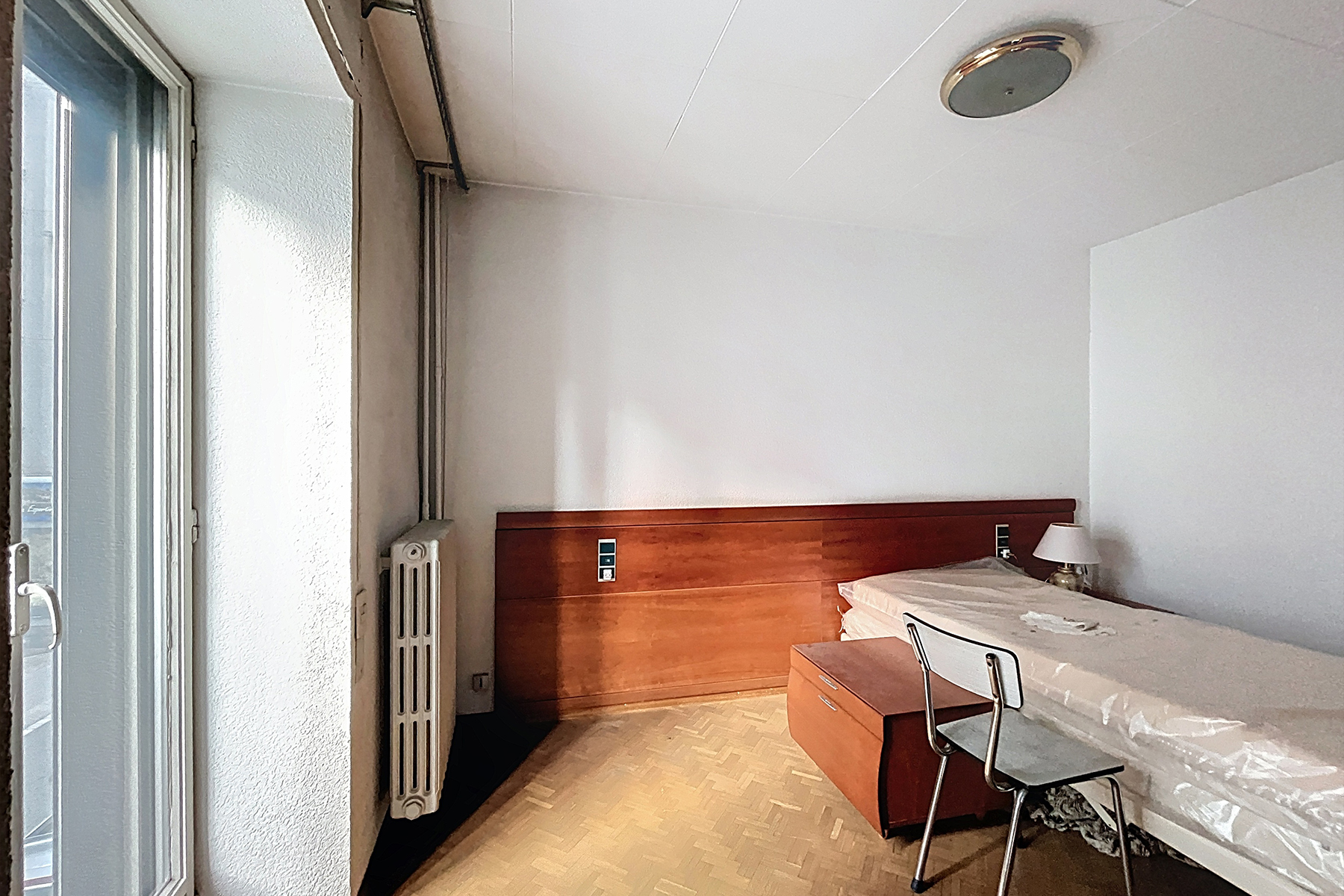 Presentem aquest exclusiu i emblemàtic edifici re