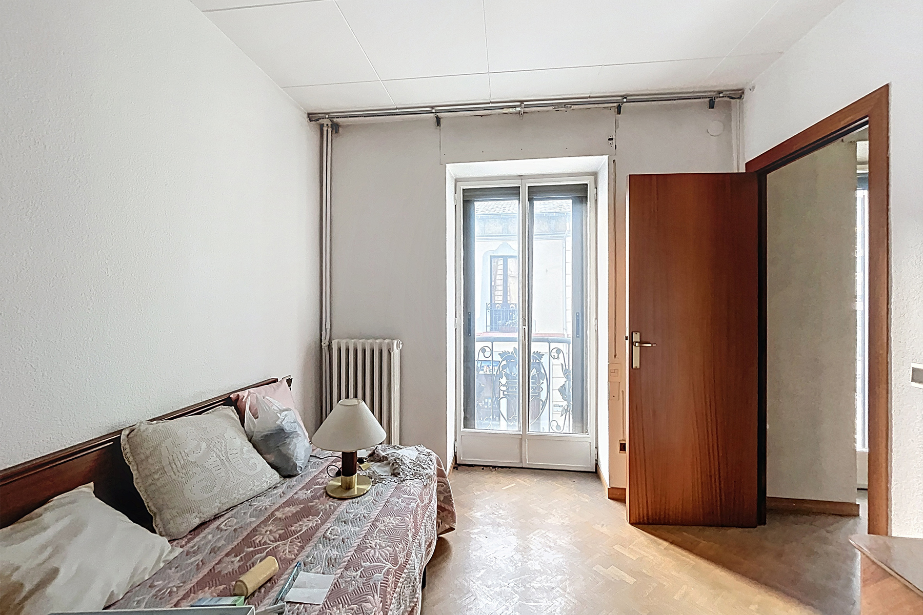 Presentem aquest exclusiu i emblemàtic edifici re