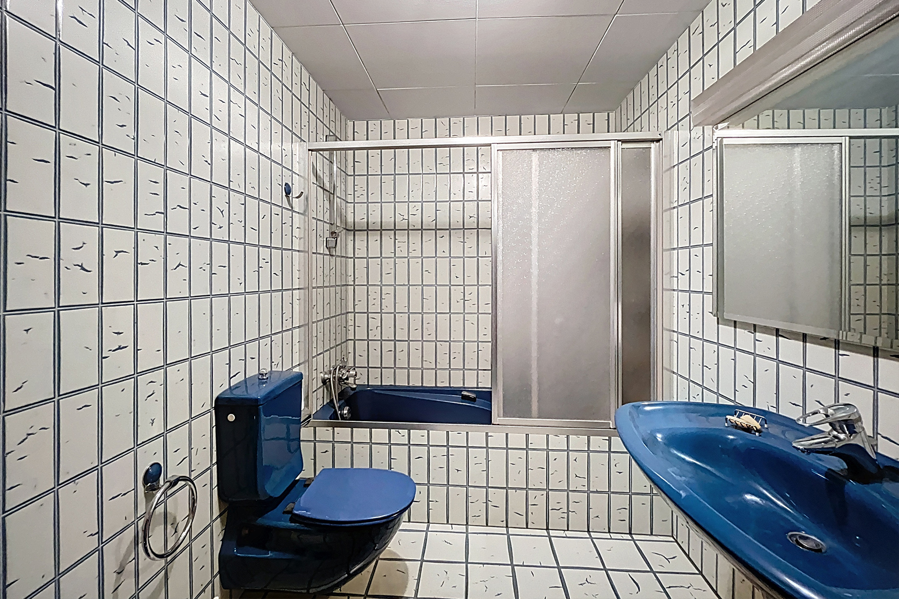 Presentem aquest exclusiu i emblemàtic edifici re