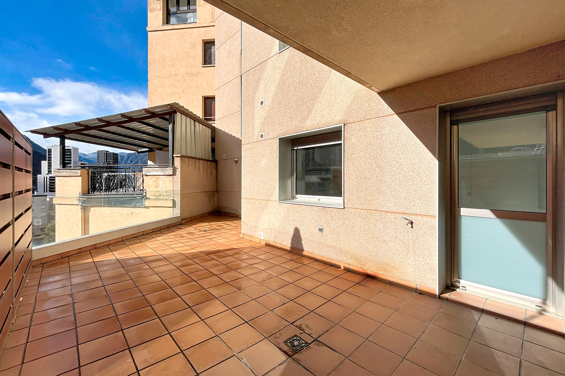 Exclusiu pis situat en una de les zones més cènt