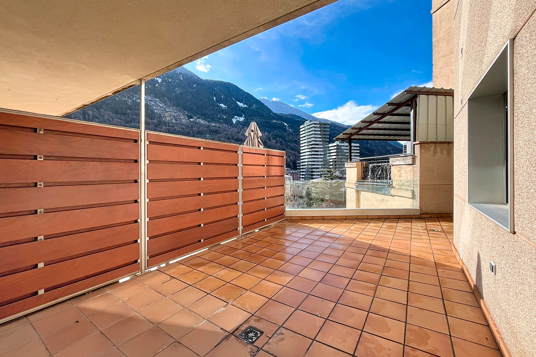 Exclusiu pis situat en una de les zones més cènt