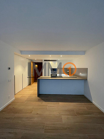  Es lloga fantàstic pis nou en ple centre d'Esca