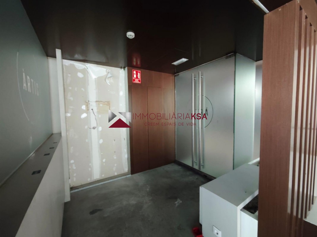 Local -  Escaldes Engordany