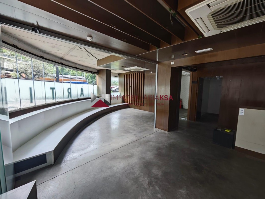 Local -  Escaldes Engordany