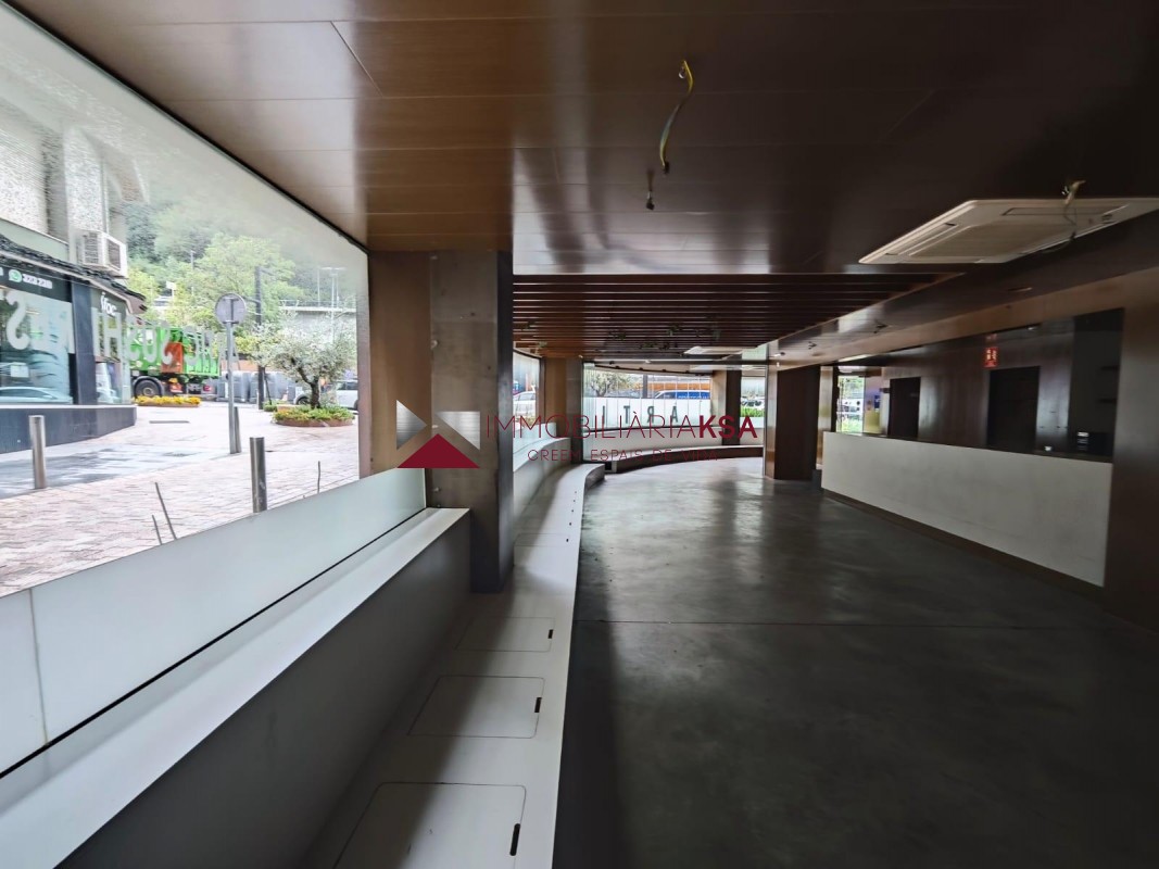 Local -  Escaldes Engordany