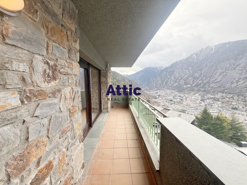 Exclusiu habitatge amb terrassa 