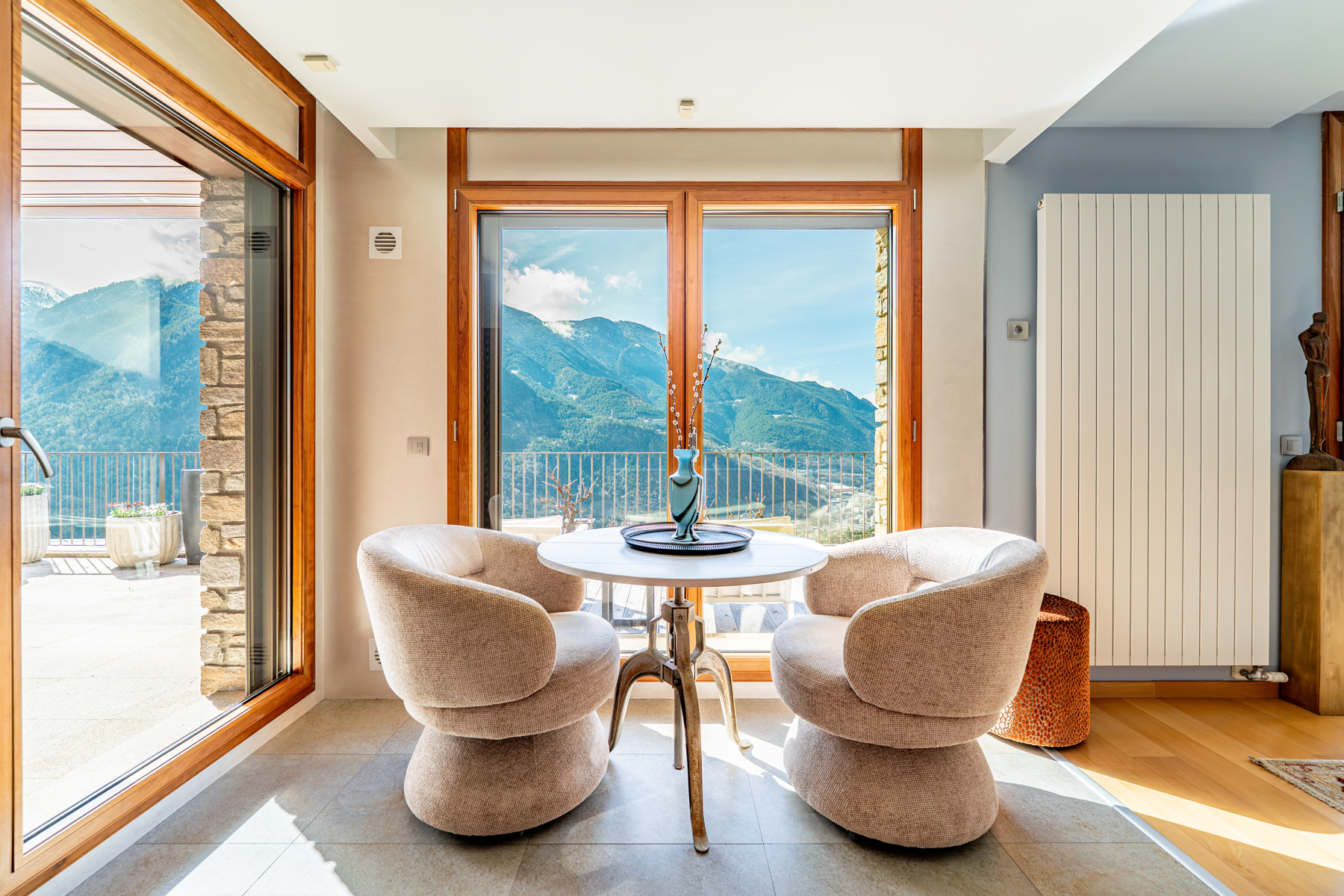 Aquest exclusiu i luxós pis, situat a la prestigi