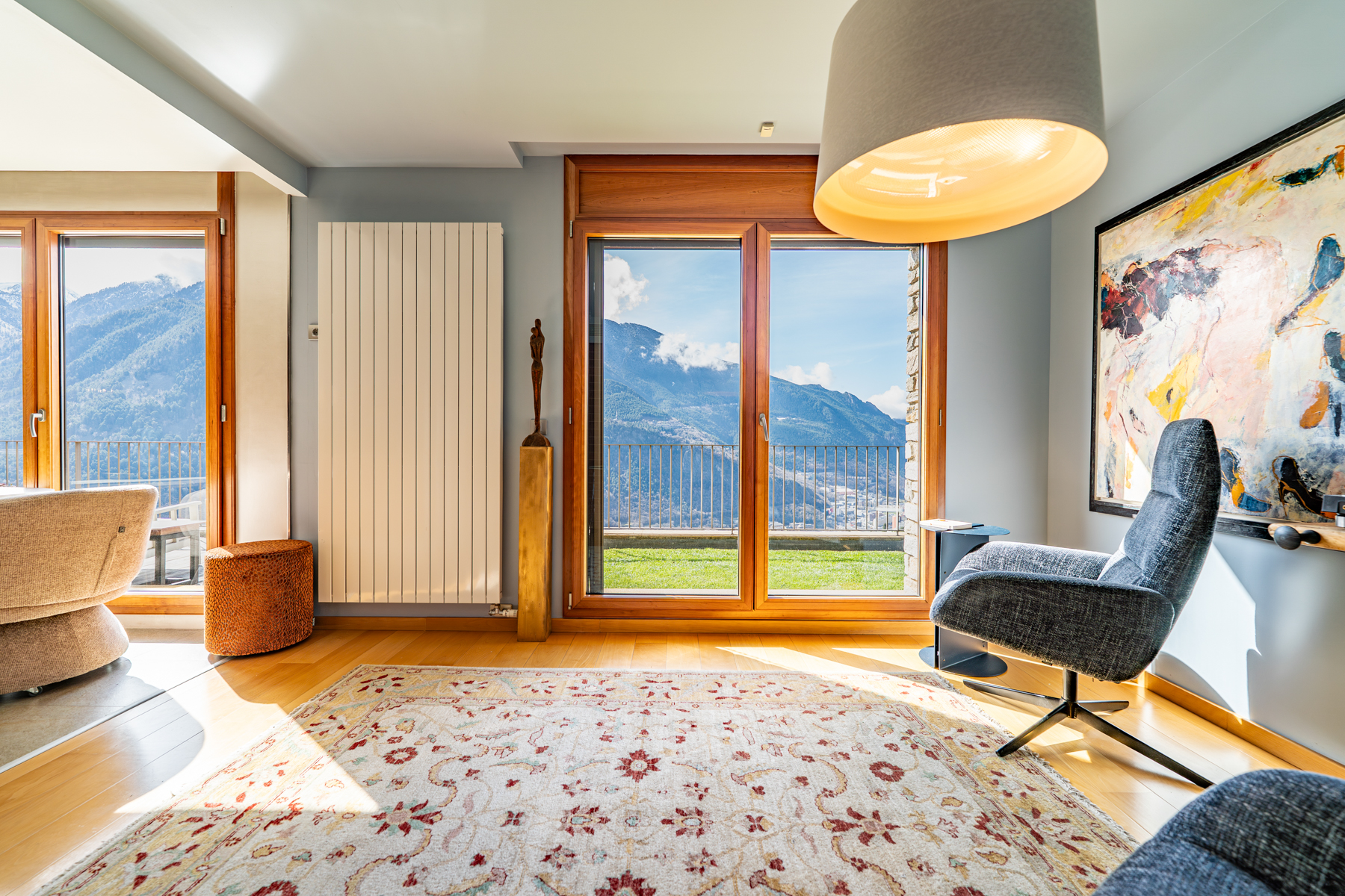 Aquest exclusiu i luxós pis, situat a la prestigi