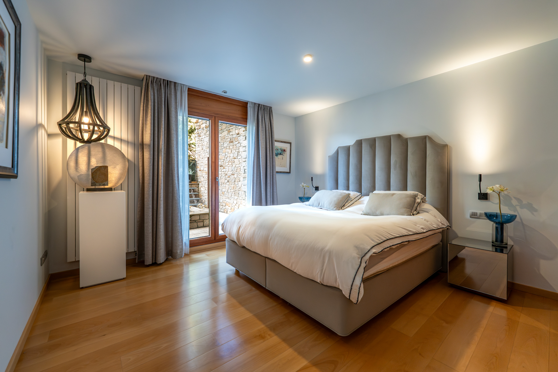 Aquest exclusiu i luxós pis, situat a la prestigi