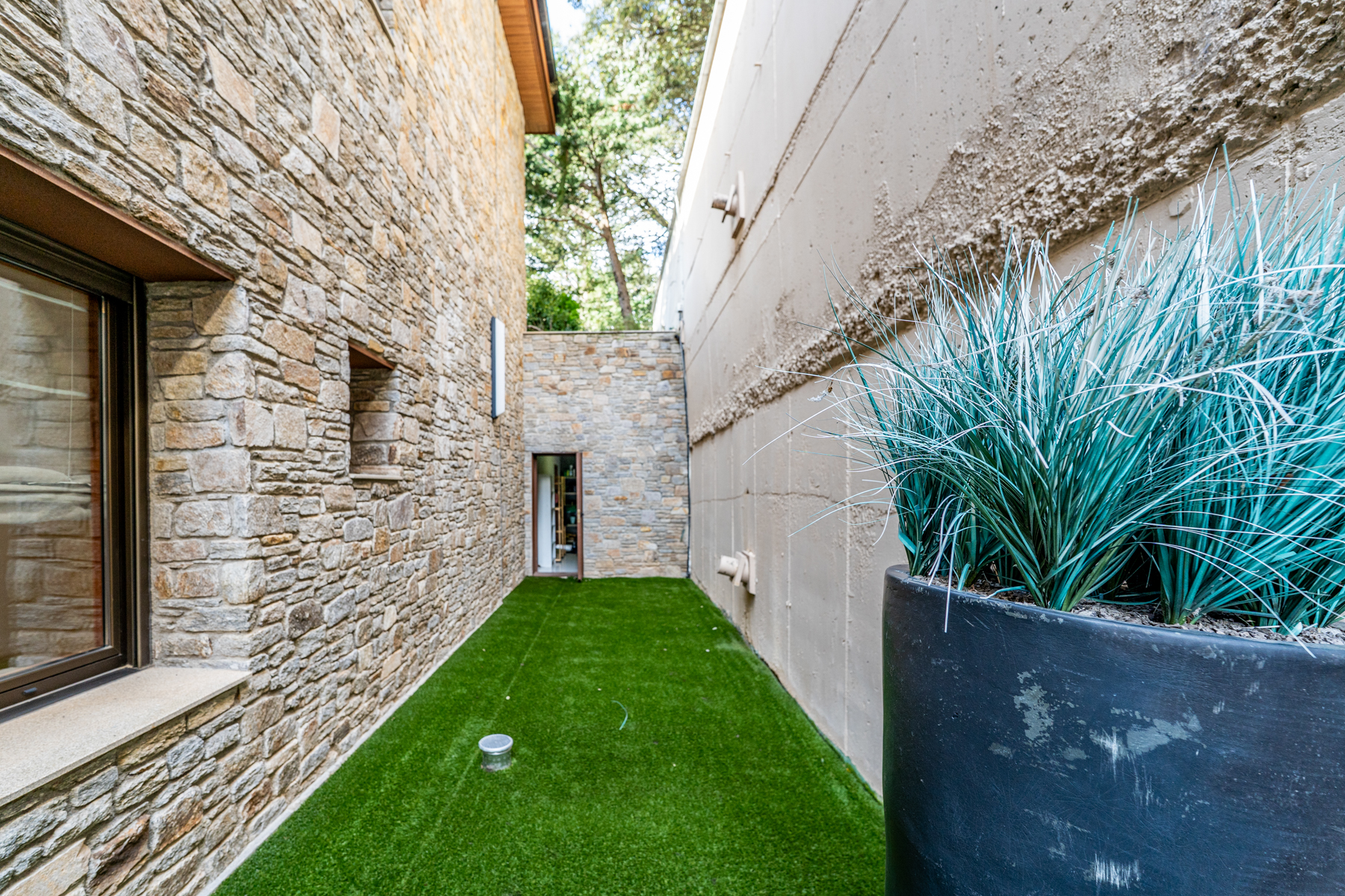 Aquest exclusiu i luxós pis, situat a la prestigi