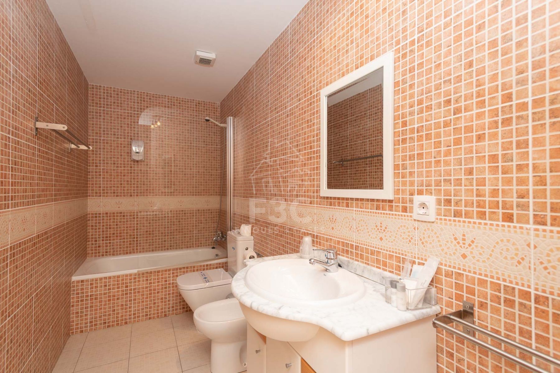 A la pleta de Soldeu, al costat de l'accés de Gr