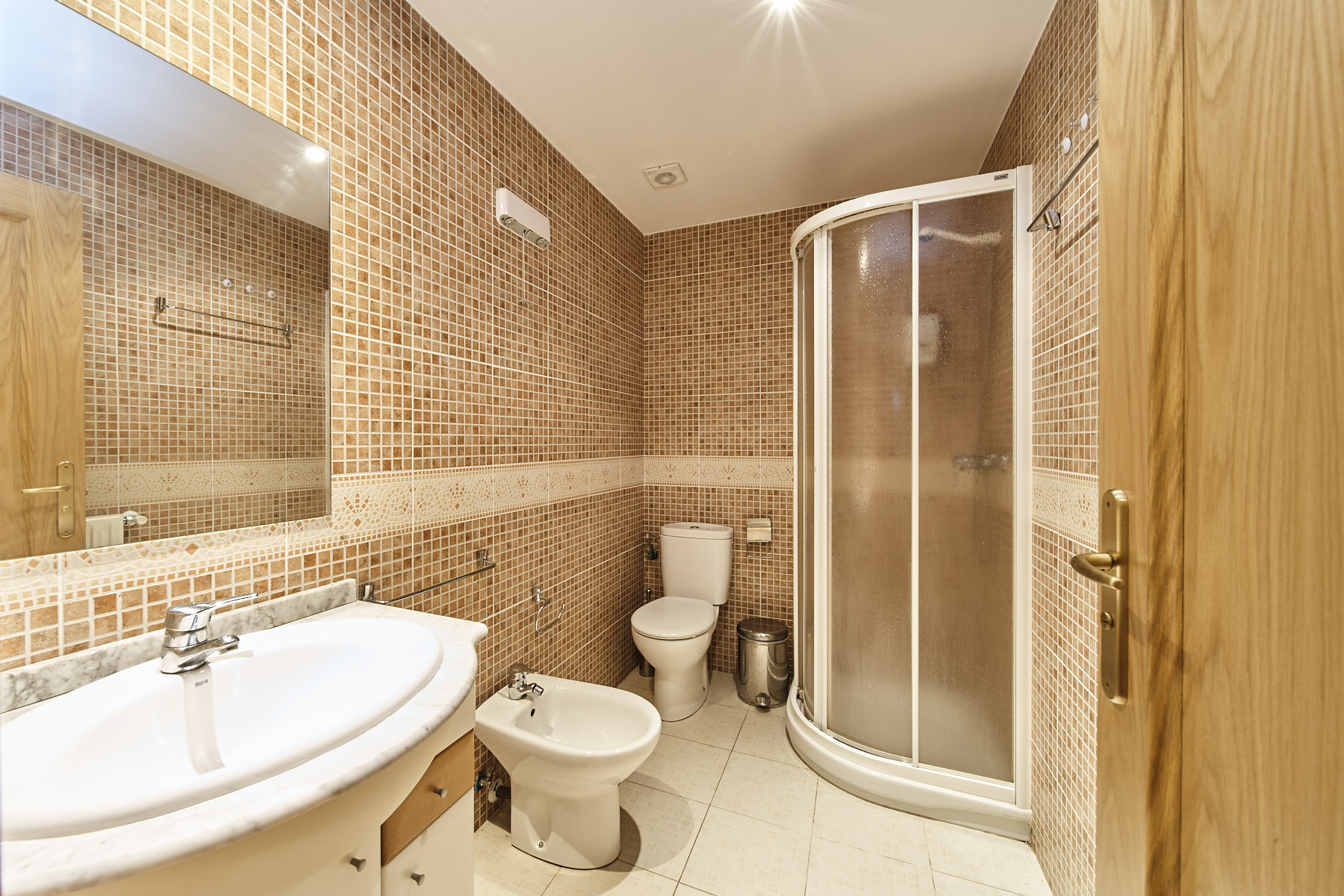 A la pleta de Soldeu, al costat de l'accés de Gr