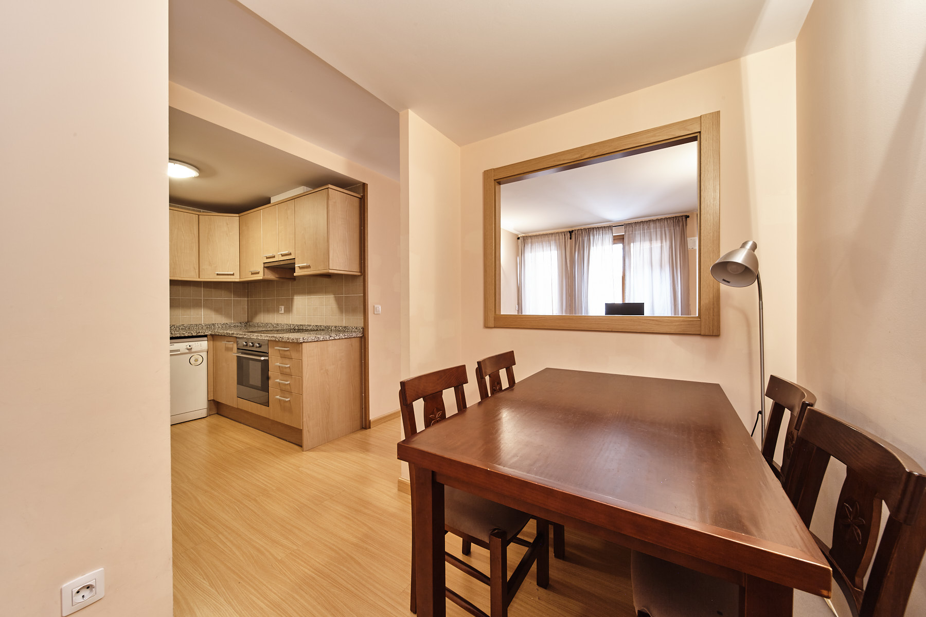 A la pleta de Soldeu, al costat de l'accés de Gr