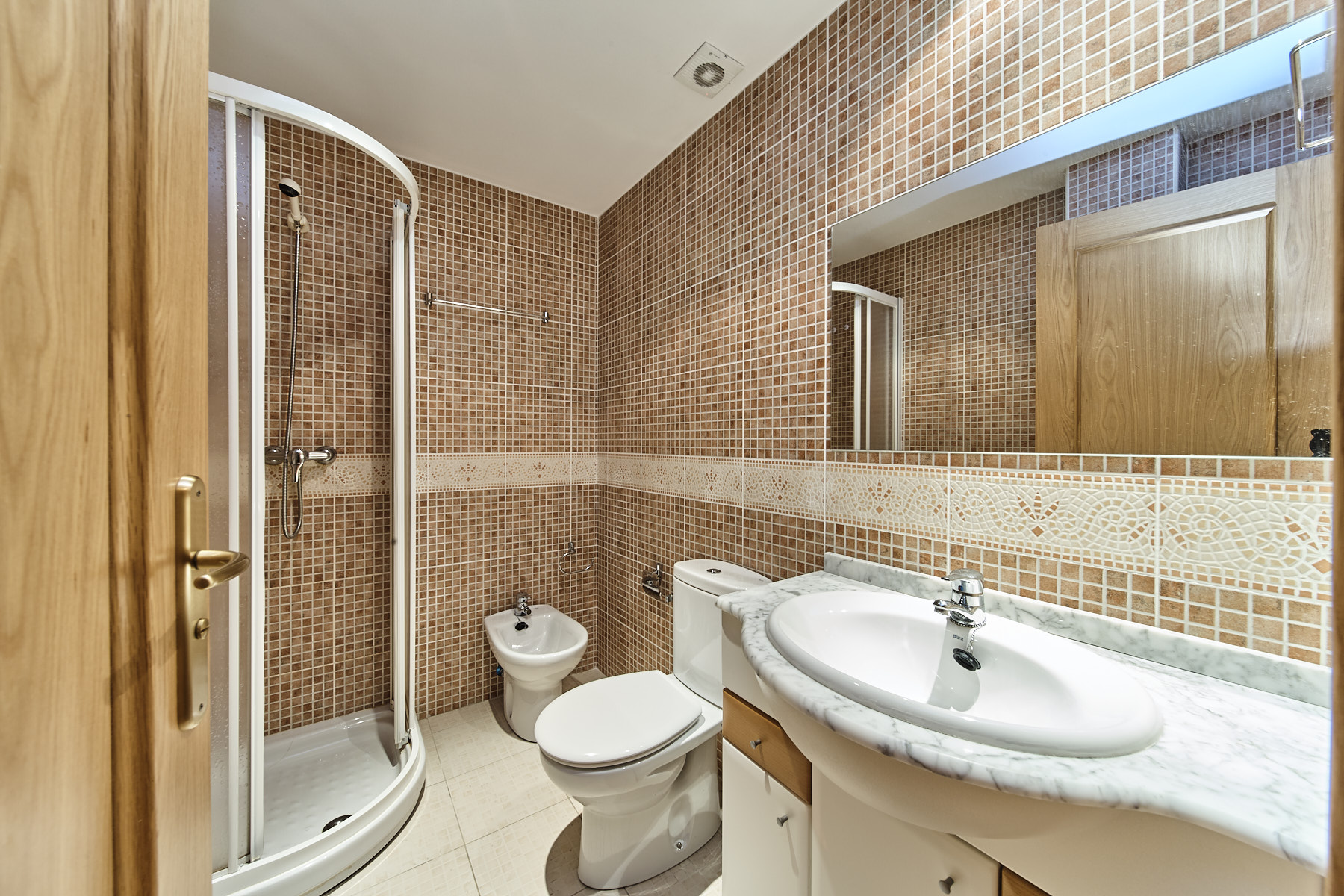 A la pleta de Soldeu, al costat de l'accés de Gr