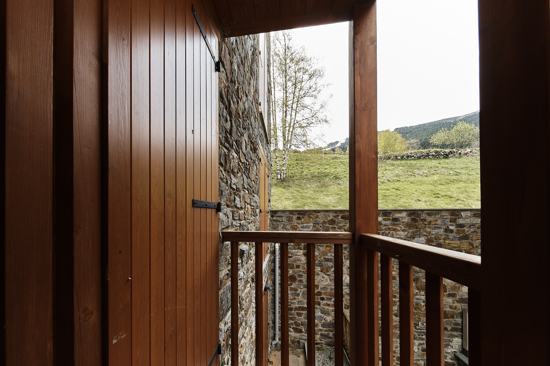 A la pleta de Soldeu, al costat de l'accés de Gr