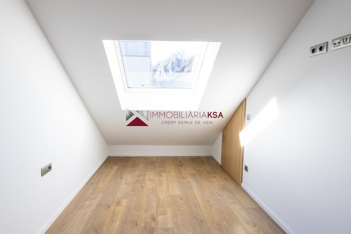 Atic- Escaldes Engordany 