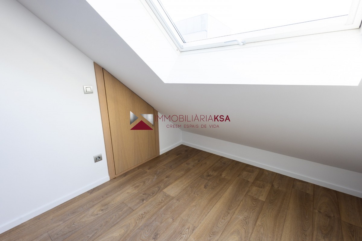 Atic- Escaldes Engordany 