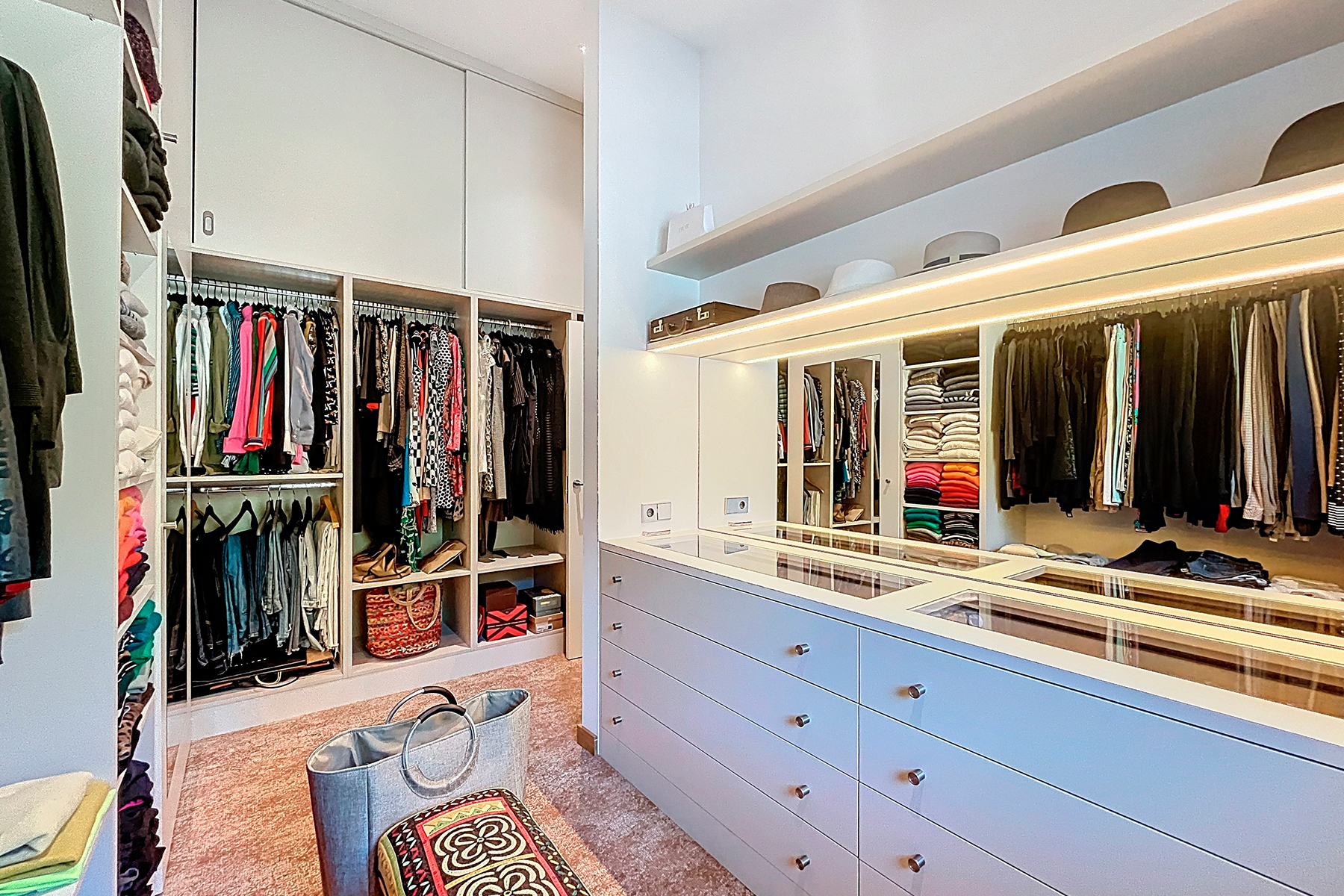 Descobreixi aquesta encantadora casa adossada a En