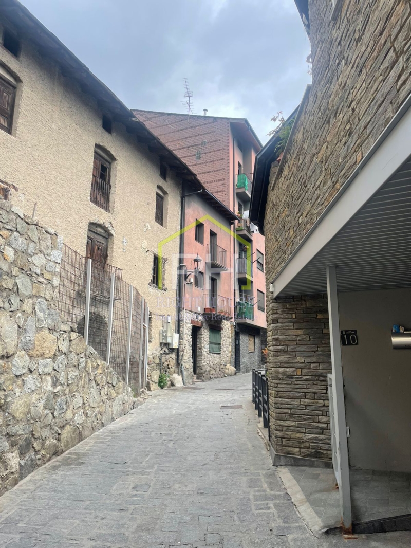 Casa en lloguer al casc antic d'Andorra la Vella