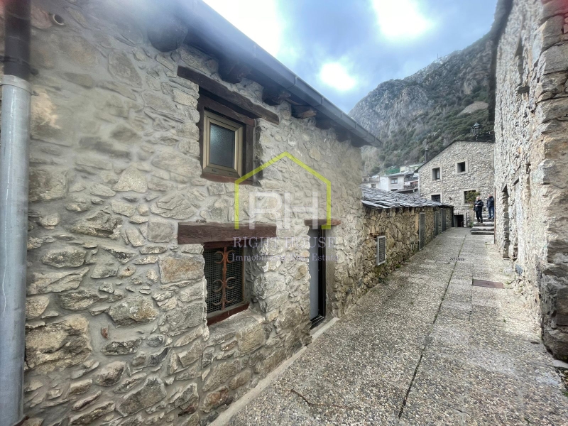 Casa en lloguer al casc antic d'Andorra la Vella