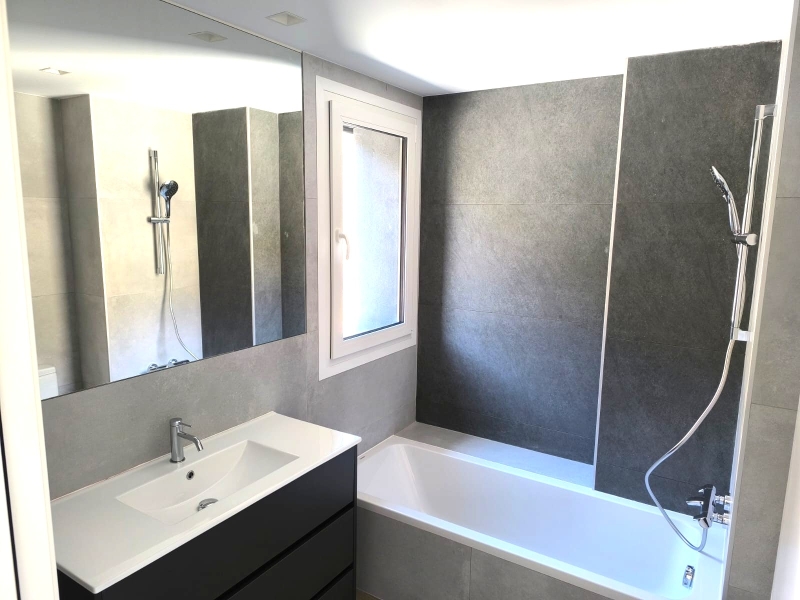 Lloguer nou a estrenar  amb vistes espectaculars !!