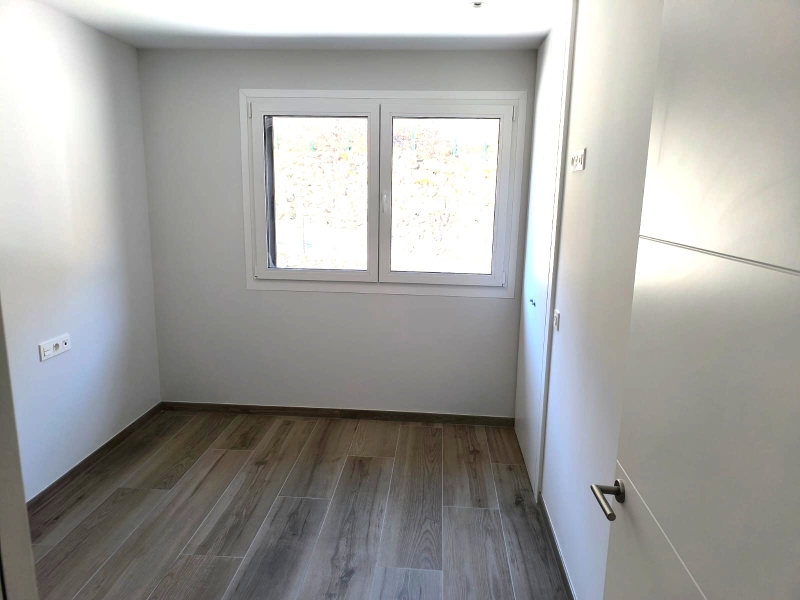 Lloguer nou a estrenar  amb vistes espectaculars !!