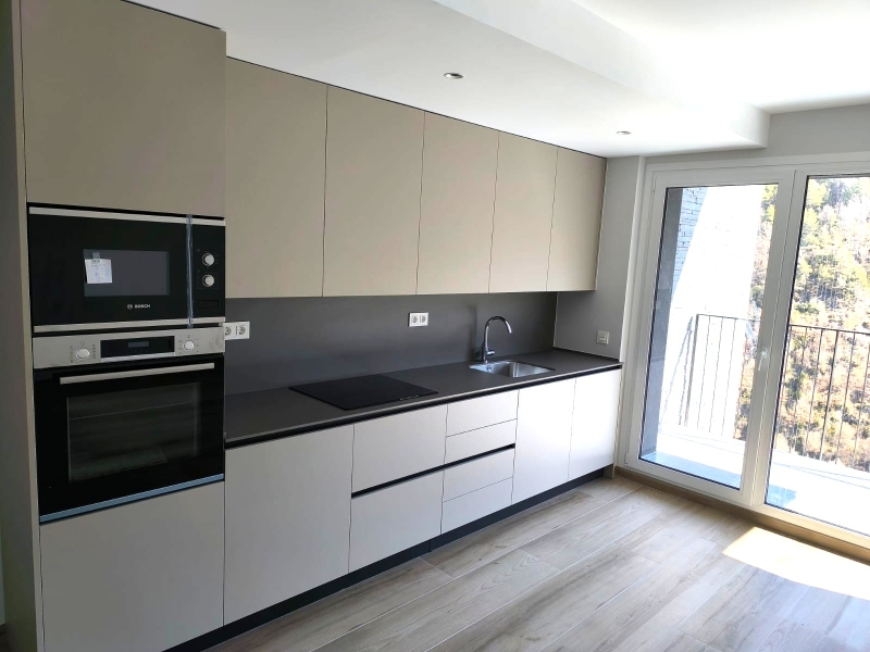 Lloguer nou a estrenar  amb vistes espectaculars !!