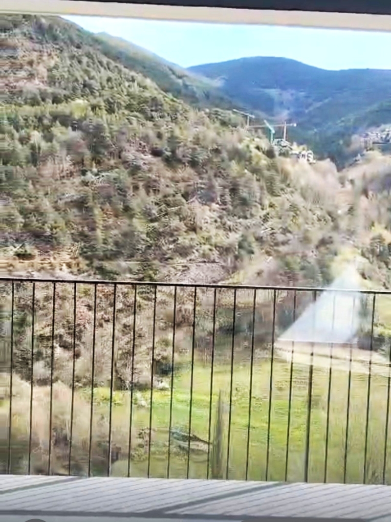 Lloguer nou a estrenar  amb vistes espectaculars !!