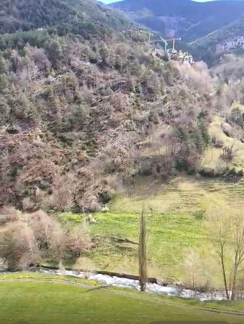 Lloguer nou a estrenar  amb vistes espectaculars !!