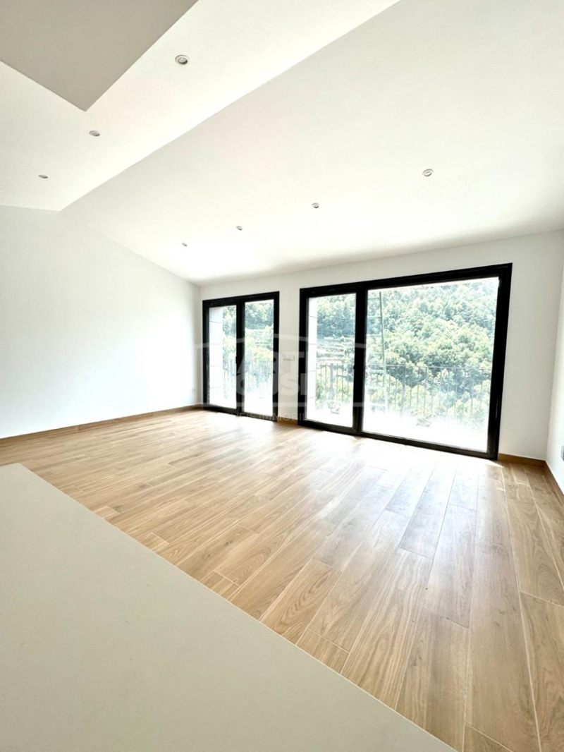 Dos àtics a estrenar de lloguer a Engolasters amb vistes panoràmiques i màxima privadesa