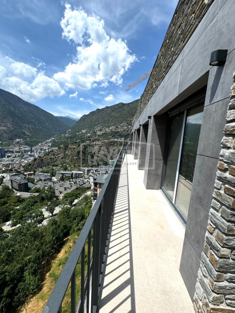 Dos àtics a estrenar de lloguer a Engolasters amb vistes panoràmiques i màxima privadesa
