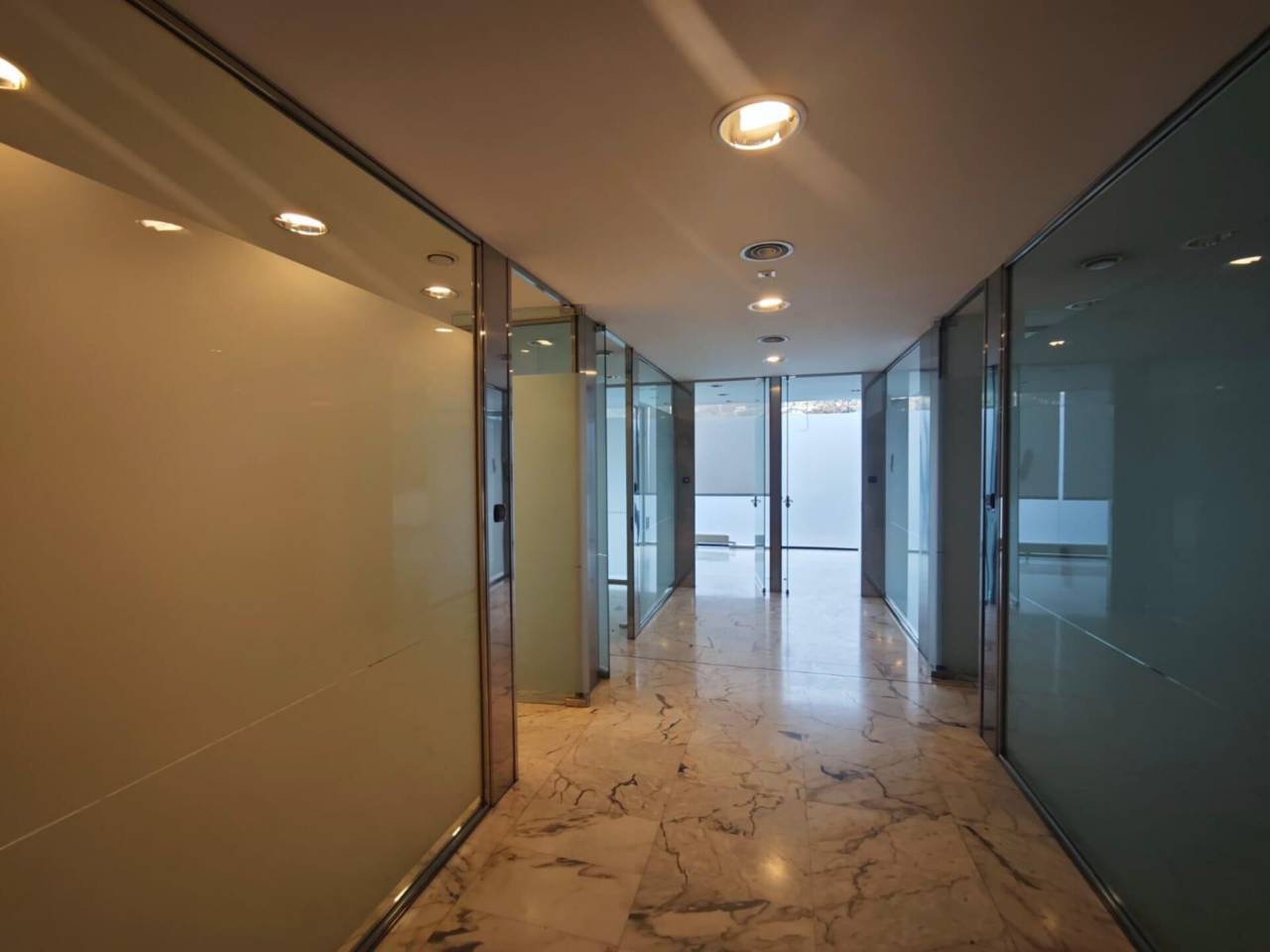 GRAN LOCAL EN LLOGUER 