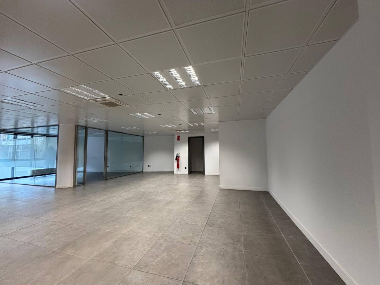 GRAN LOCAL EN LLOGUER 