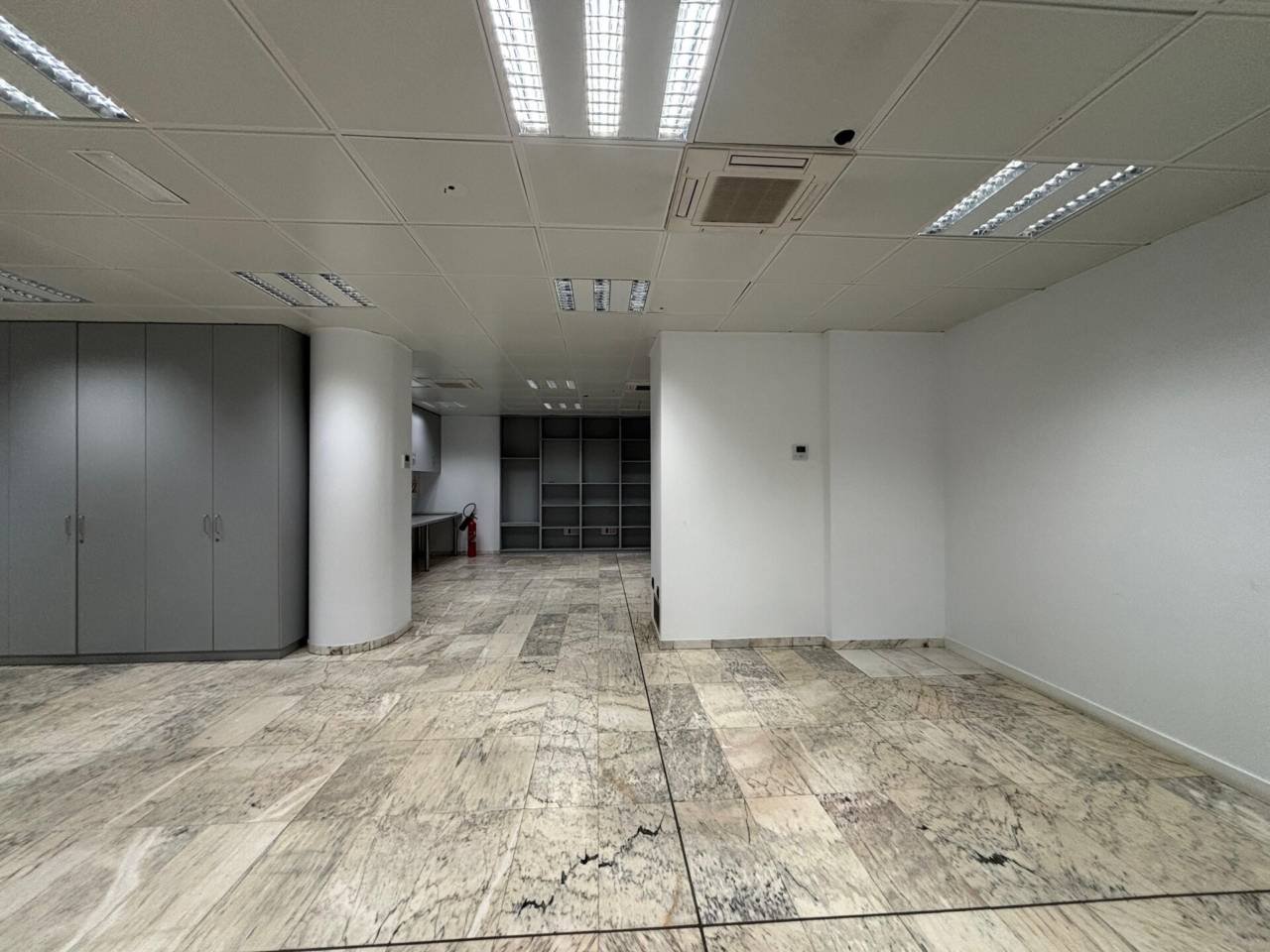 GRAN LOCAL EN LLOGUER 