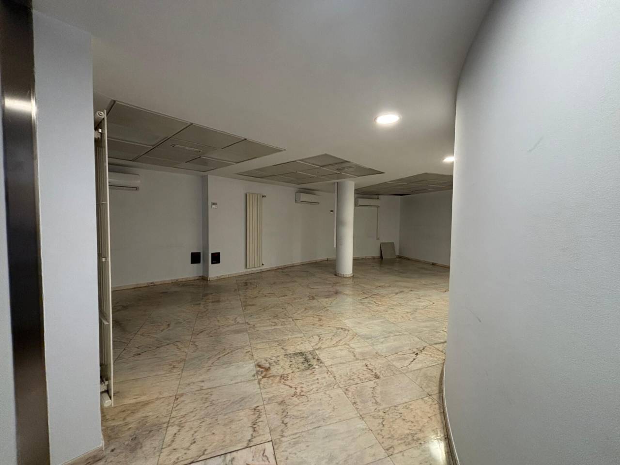 GRAN LOCAL EN LLOGUER 