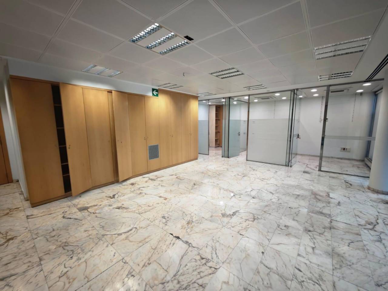 GRAN LOCAL EN LLOGUER 