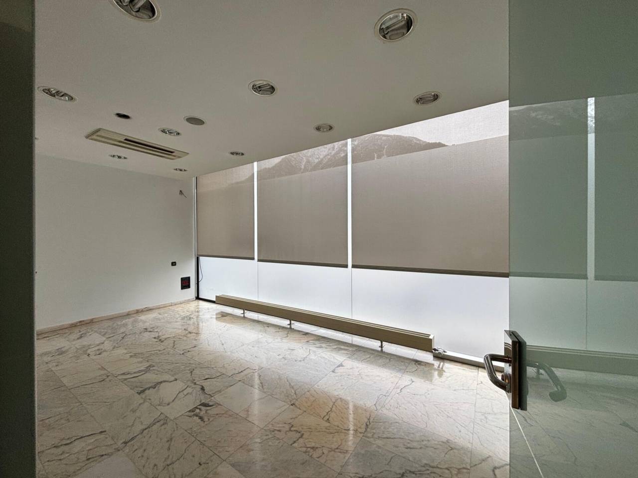 GRAN LOCAL EN LLOGUER 