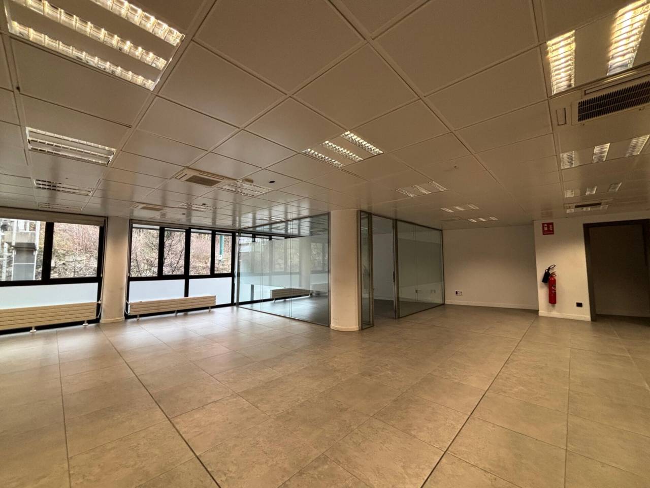 GRAN LOCAL EN LLOGUER 