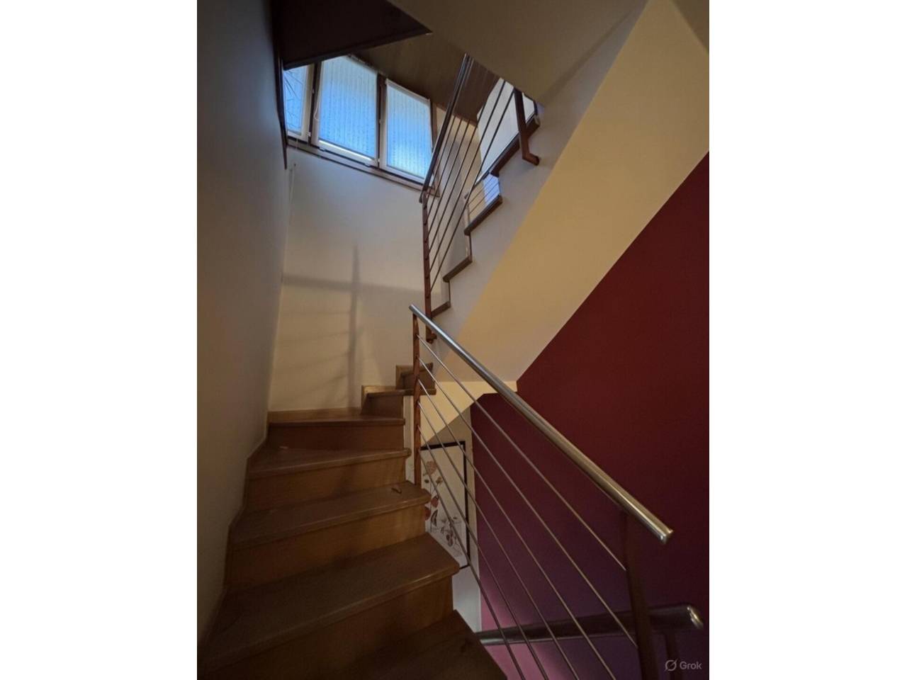 Casa adossada en entorn exclusiu i privilegiat, a un minut del centre