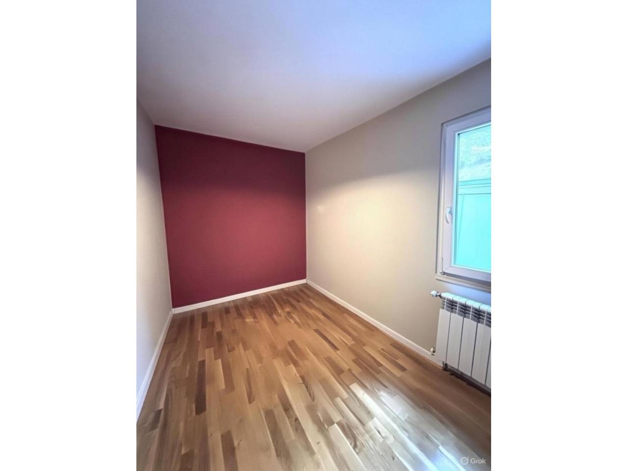 Casa adossada en entorn exclusiu i privilegiat, a un minut del centre