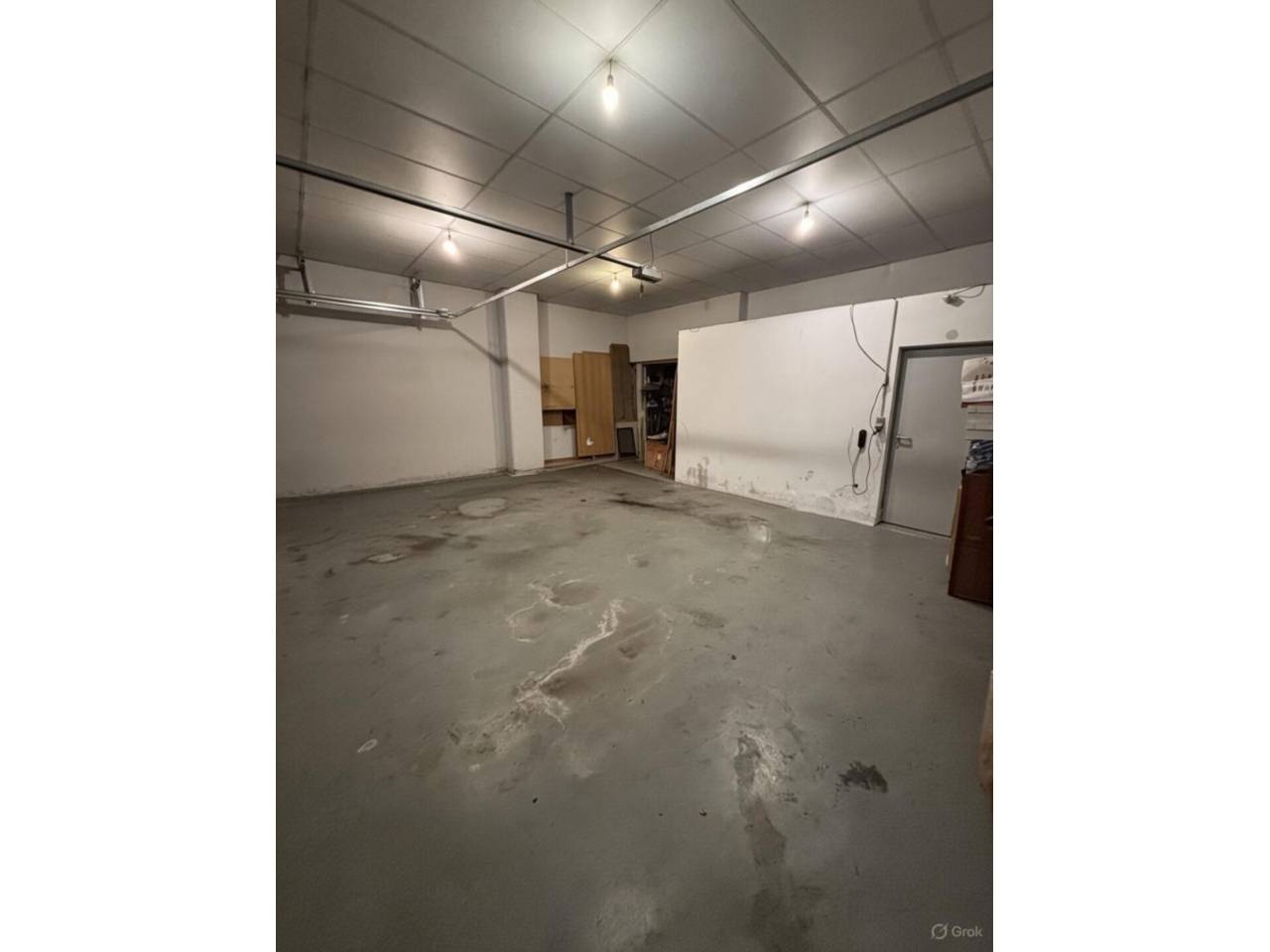 Casa adossada en entorn exclusiu i privilegiat, a un minut del centre