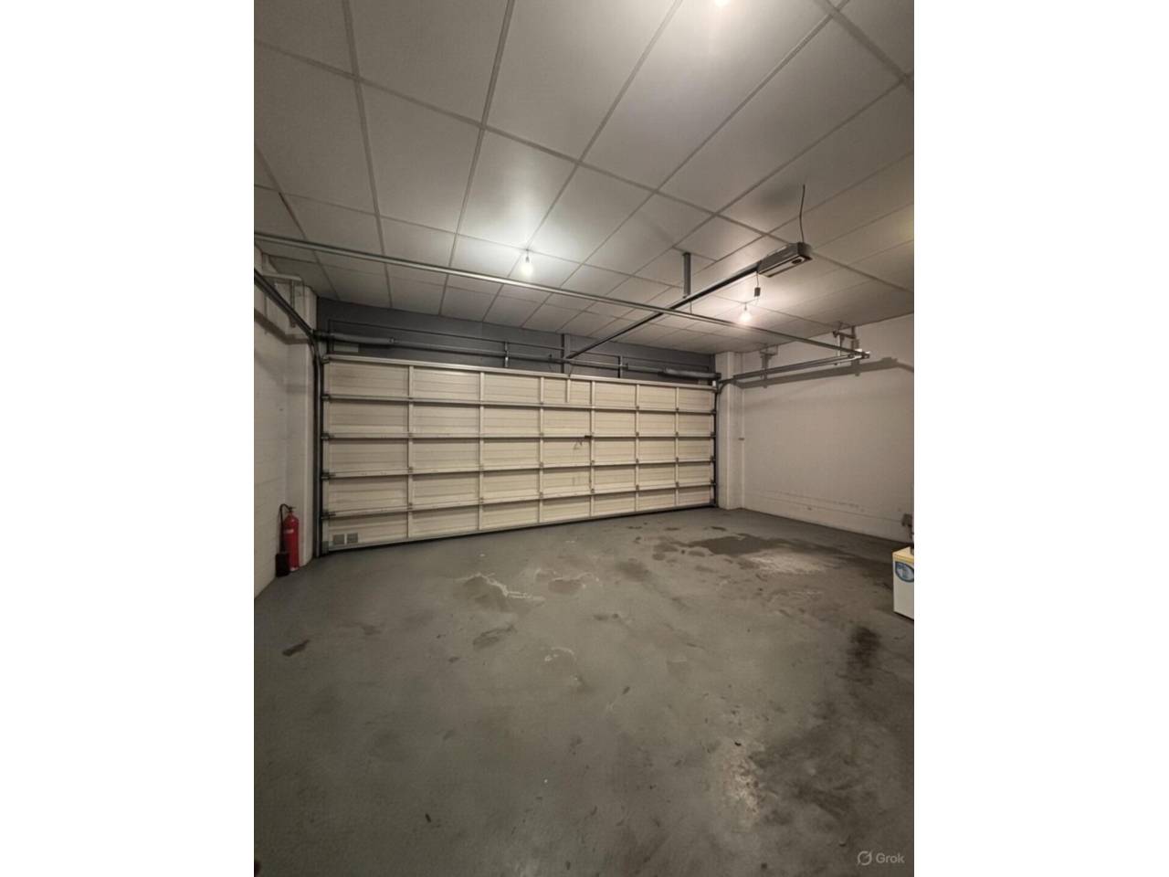 Casa adossada en entorn exclusiu i privilegiat, a un minut del centre