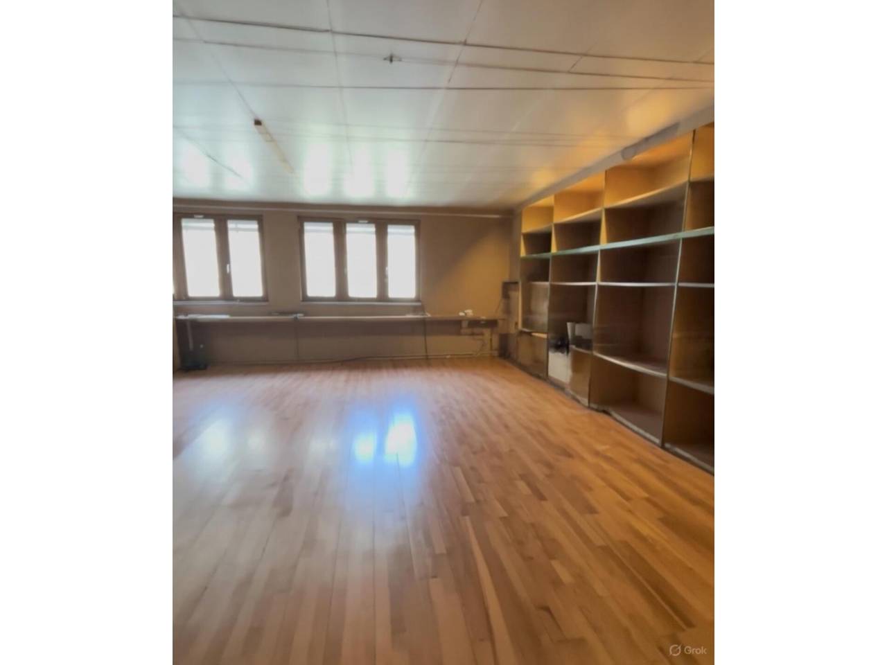 Casa adossada en entorn exclusiu i privilegiat, a un minut del centre