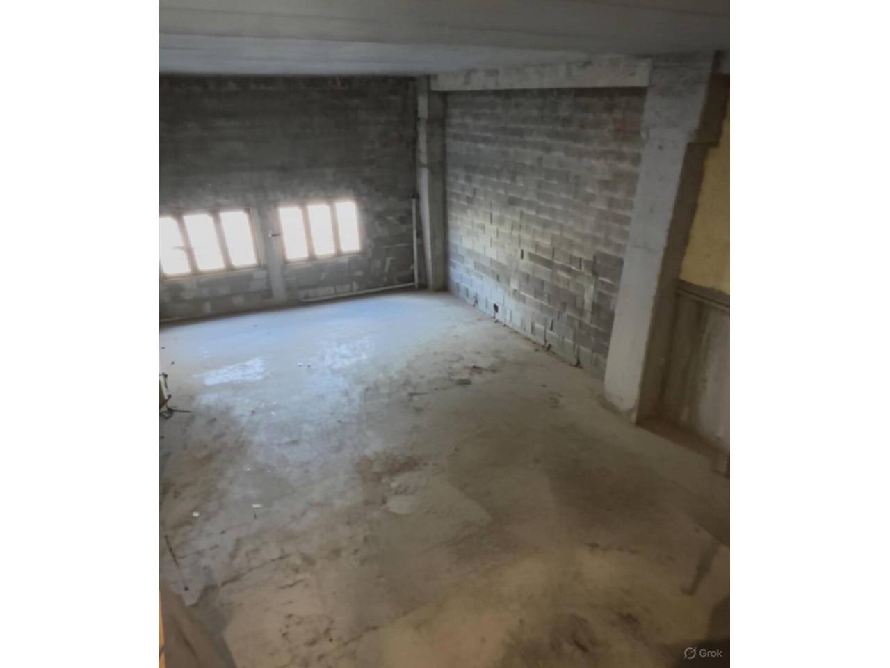 Casa adossada en entorn exclusiu i privilegiat, a un minut del centre