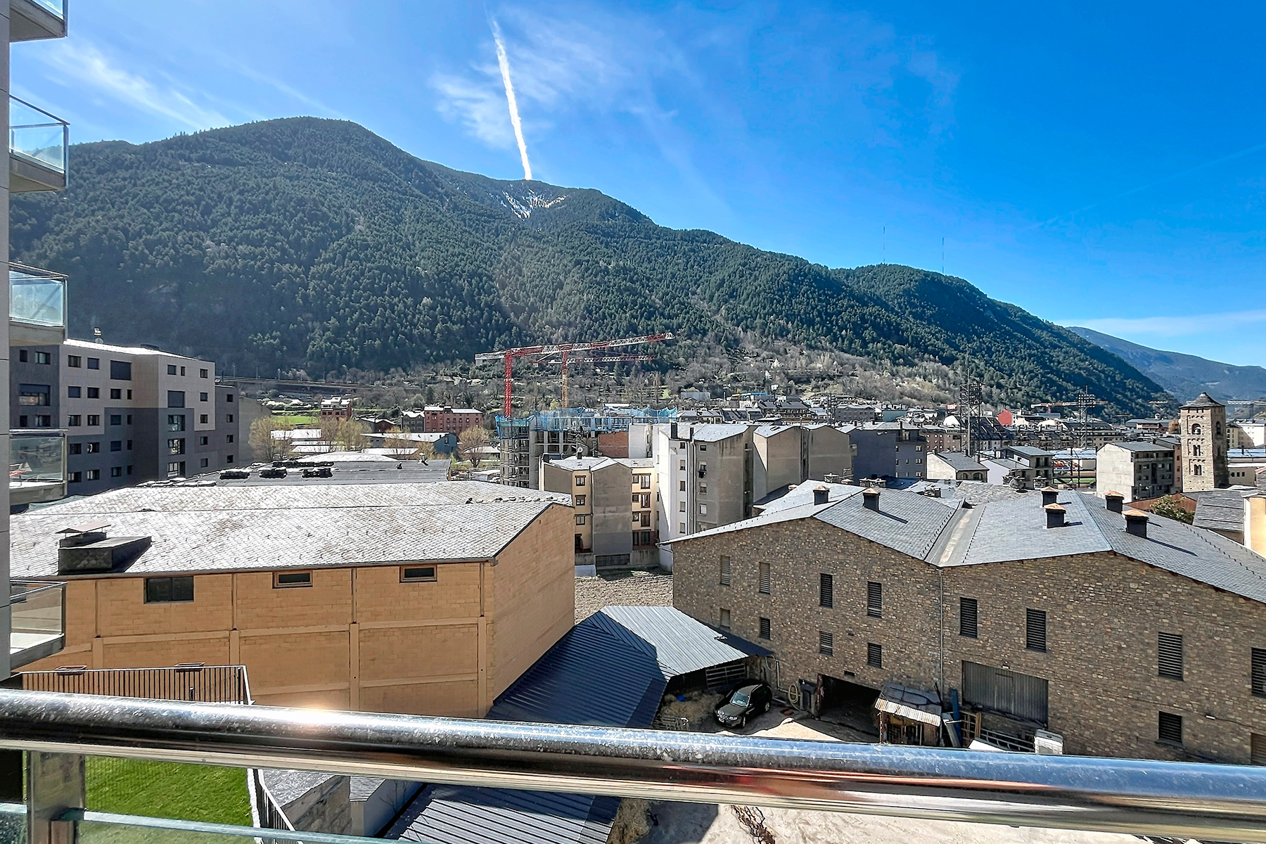 Descobreix aquest espaiós pis de 110 m² situat a